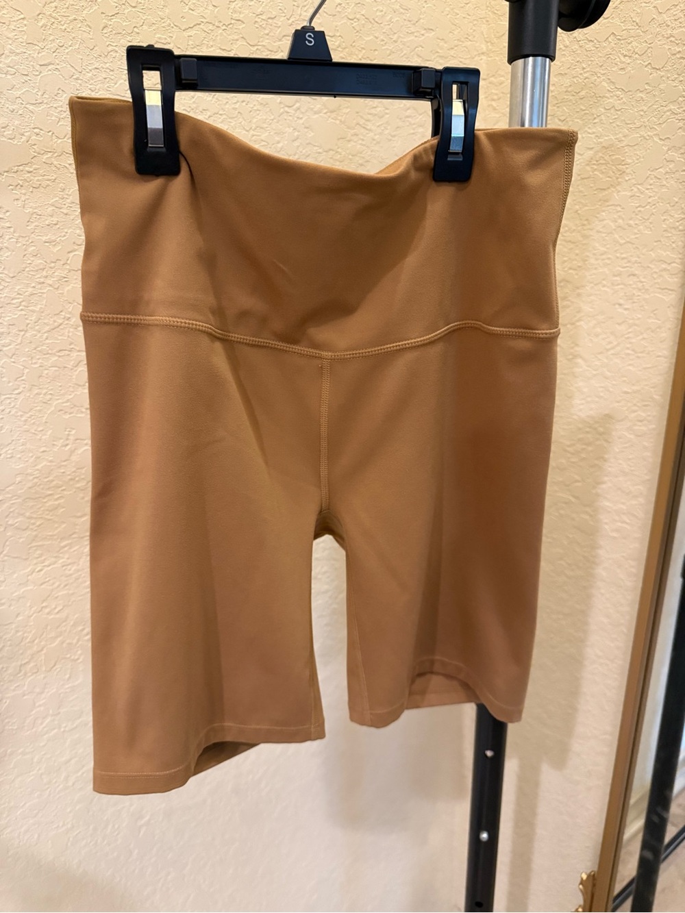 Varley Carmel color bike short size M